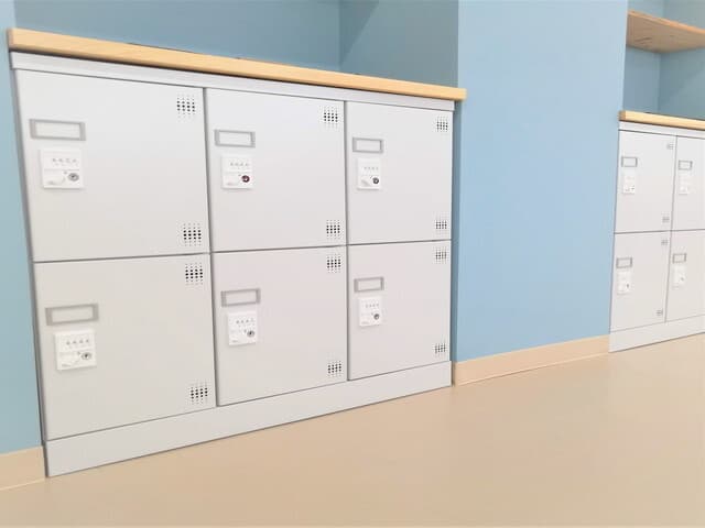 設備_ロッカー。別途料金を支払うことでロッカーの利用も可能です。