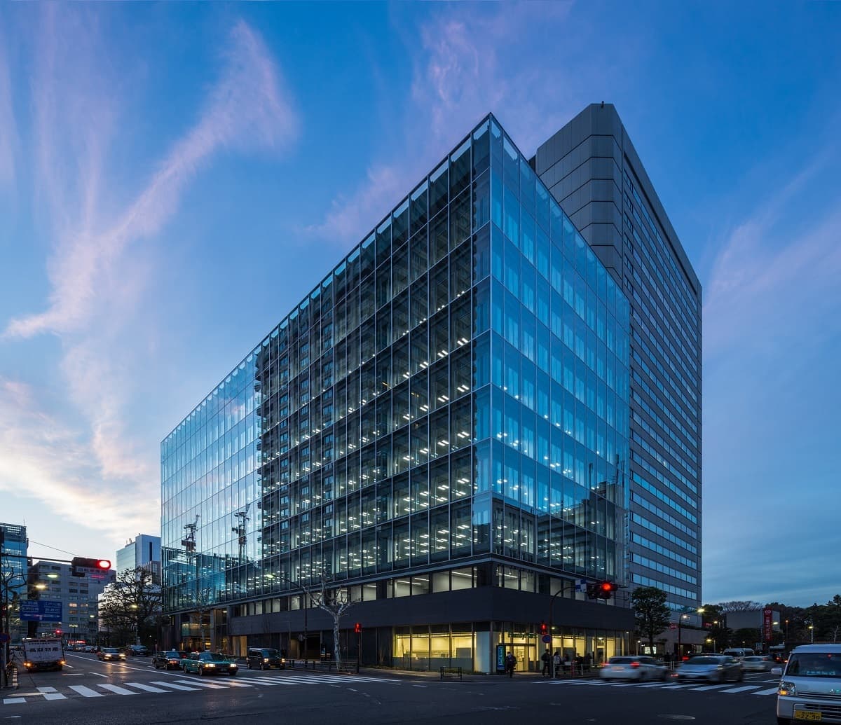 外観_角地に建つオフィスなので大変視認性が高いです