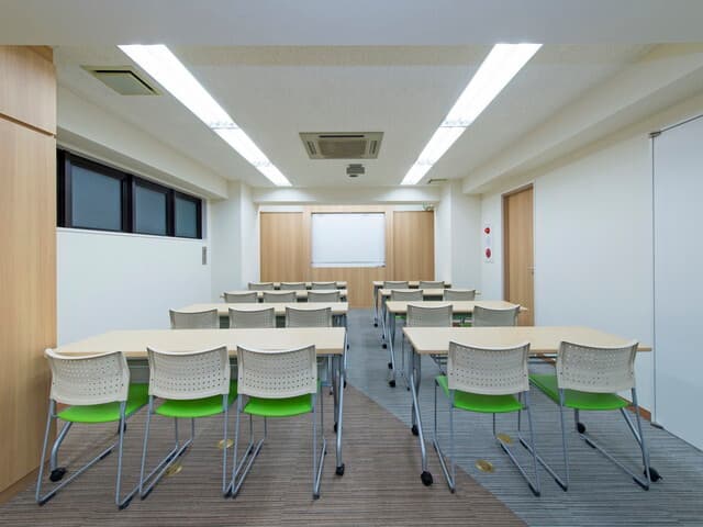 セミナールーム。3階には20名利用が可能なセミナールームがあるため、イベント開催も可能です。