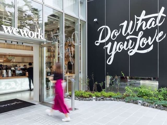 外観_エントランス。近代的な作りのオフィスエントランスとなっています。※イメージ画像 ©WeWork