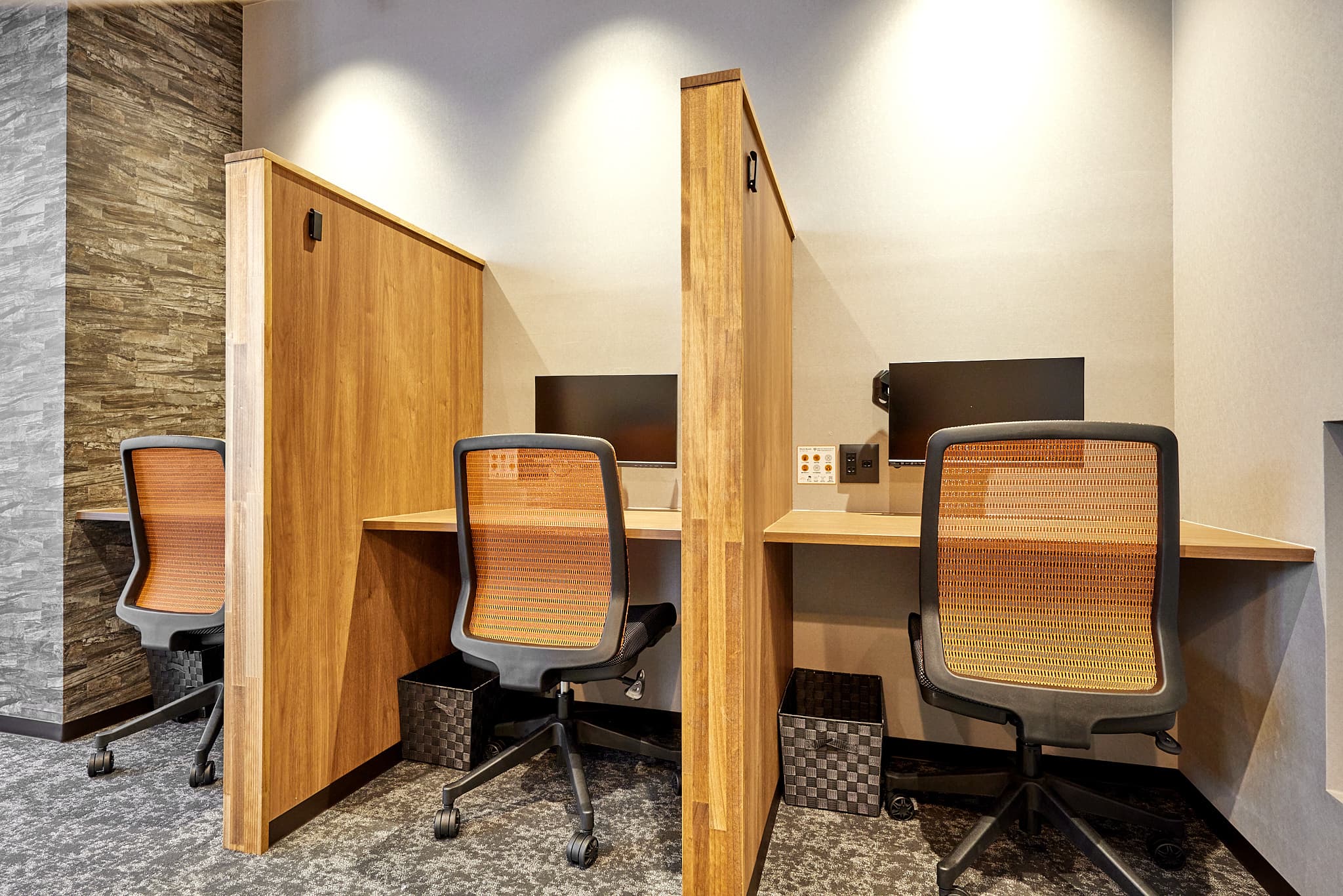 【coworking】ワークブース※モニター席あり