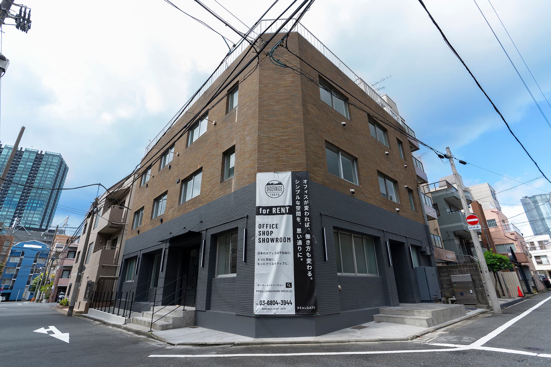 2020年8月末にリノベーション工事(新耐震工事・インフラ新設工事等)が完了したばかり。外観のデザインもリニューアルしました。