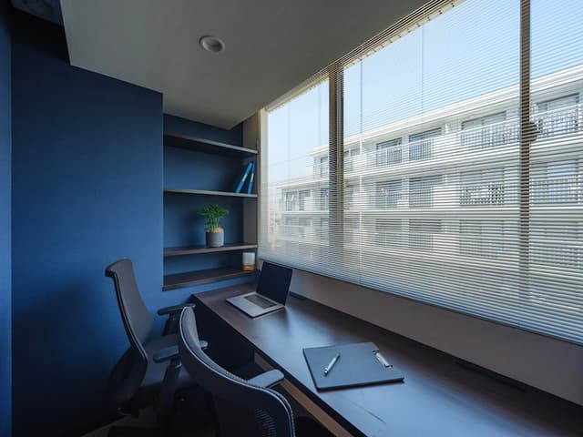 個室_Eタイプ。2名様でご利用いただくことができ、広々とした空間となっています。