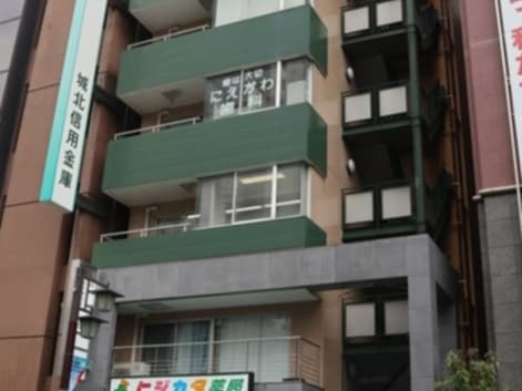 外観_オフィスはビル内にあります。