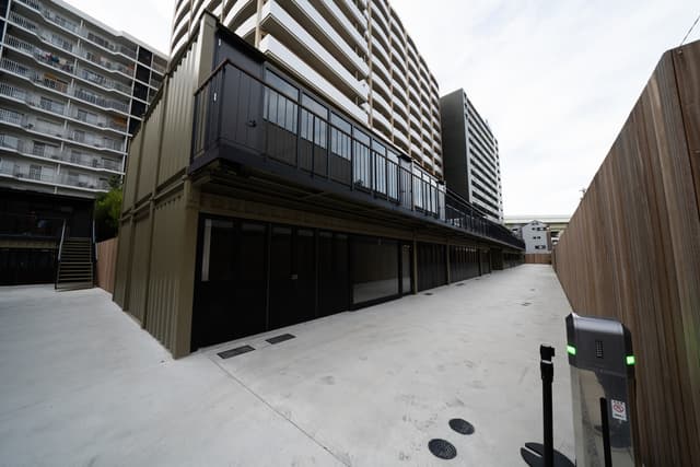 外観_2階建ての施設になっています。