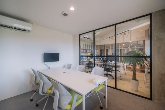 ルーム2 6名様でご利用できます。