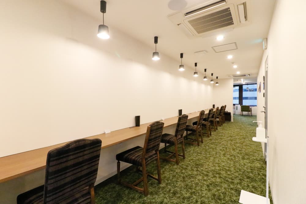 ラウンジ(カウンター席)