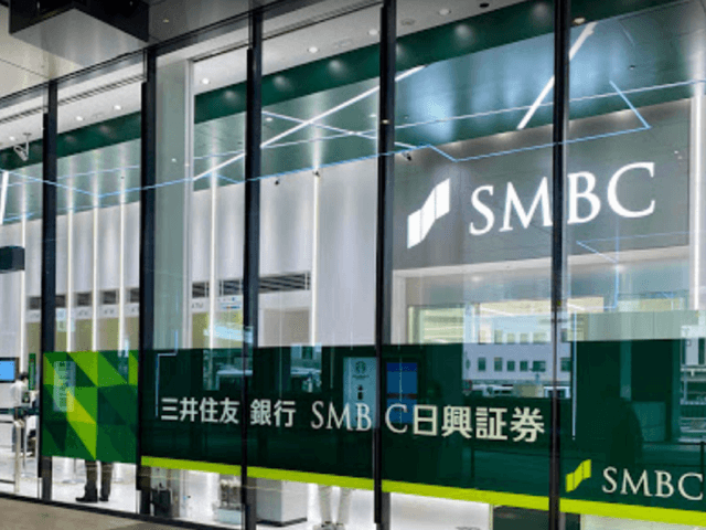 近隣の銀行_三井住友銀行 渋谷駅前支店(徒歩9分)