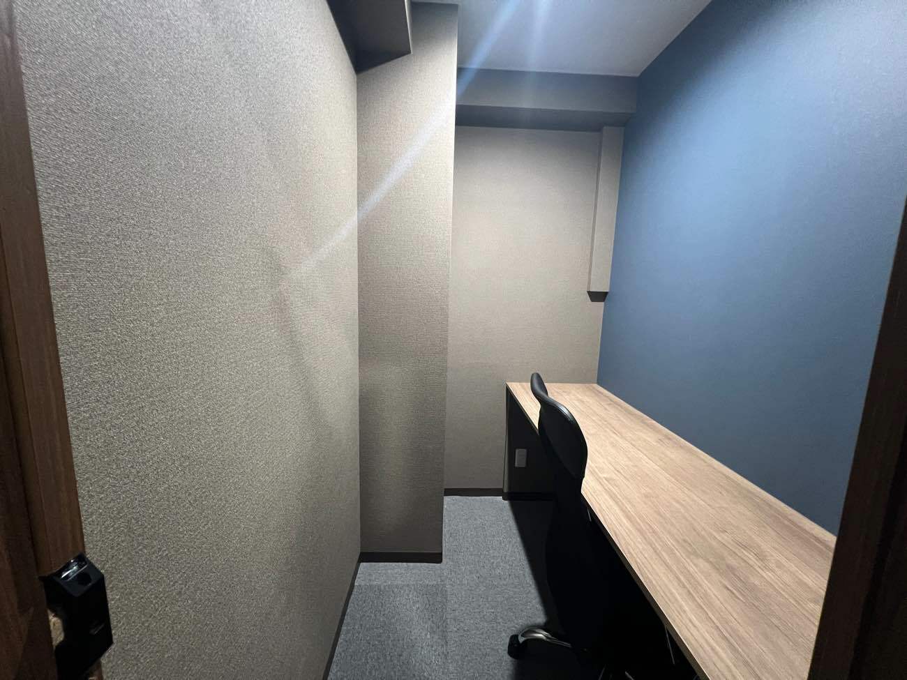 専有部_個室。インターネット環境を完備しています。