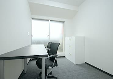 個室_2名用の家具ありの個室です。