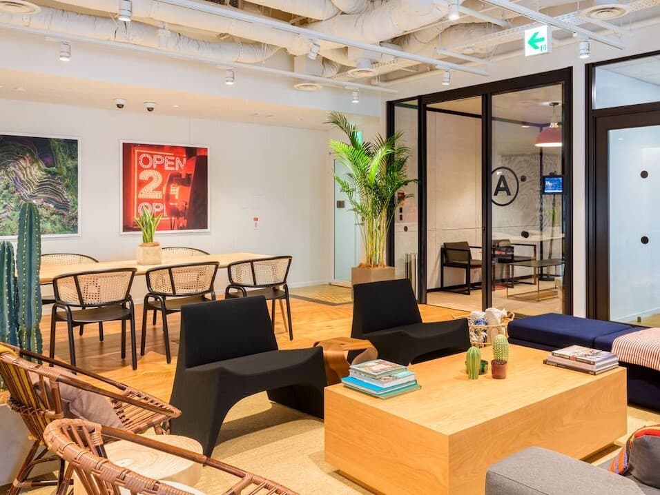 共用部_コワーキングスペース。開放的な空間となっています。※写真はイメージです。© WeWork