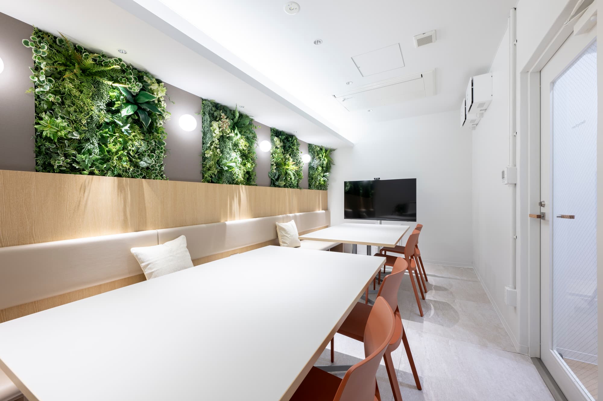 会議室_1日2時間まで利用可能