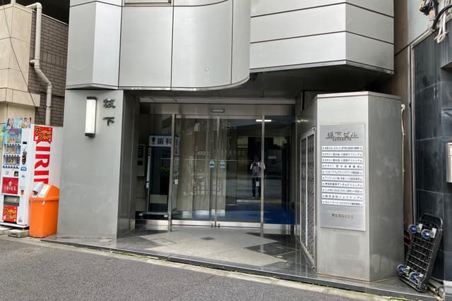 外観_エントランス。