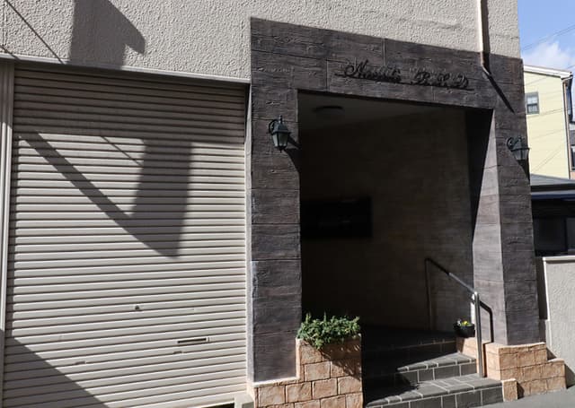 外観_吹田駅から徒歩4分に位置しています。