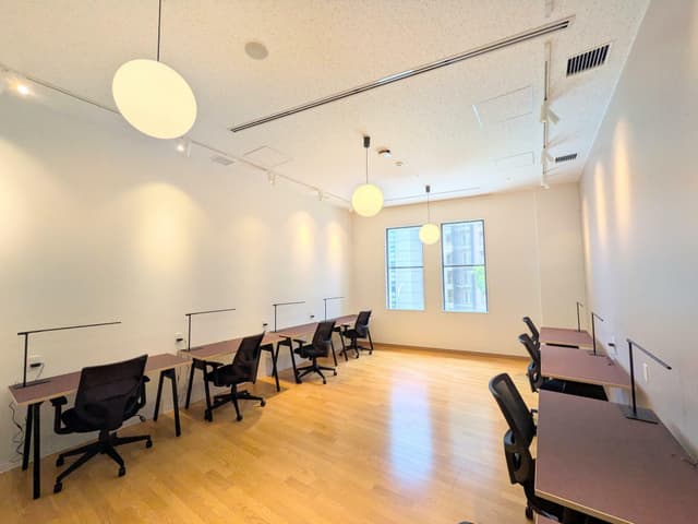 3階_3階は家具つきのお部屋が6区画ございます。