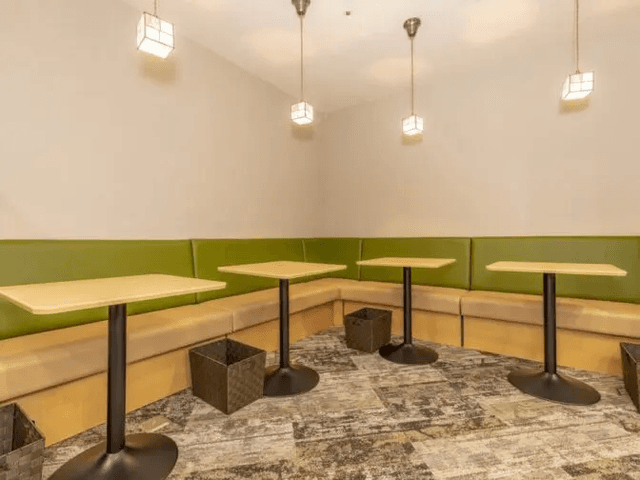 共有部_ワークブース。24時間365日利用可能です。©bizcomfort