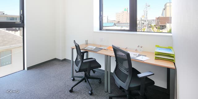 専有部_個室。家具付き、Wi-Fi完備ですぐにビジネスをスタートできます。※画像はイメージです。©Regus