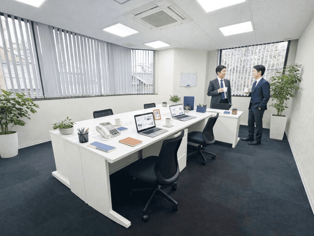 広々とした室内 6〜7名様でのご利用に最適