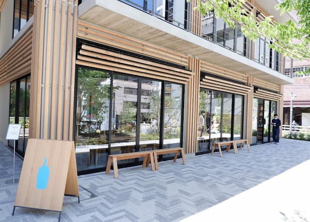 近隣のカフェ_ブルーボトルコーヒー渋谷カフェ(徒歩1分)