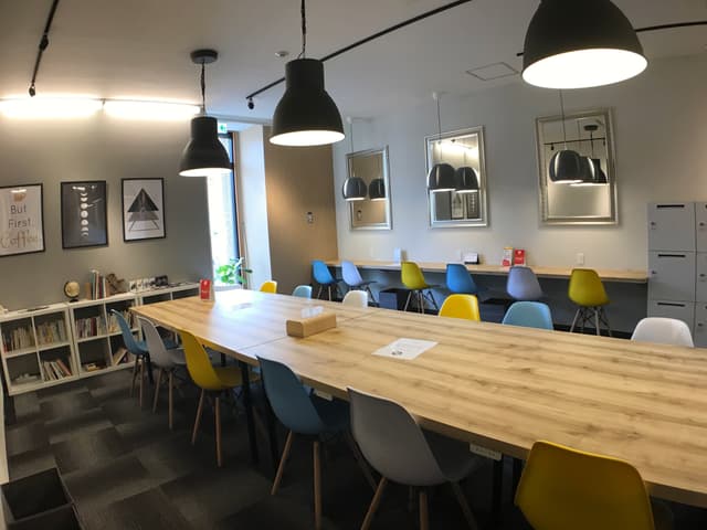 共用部_フリースペースです。統一したデザインの空間です。