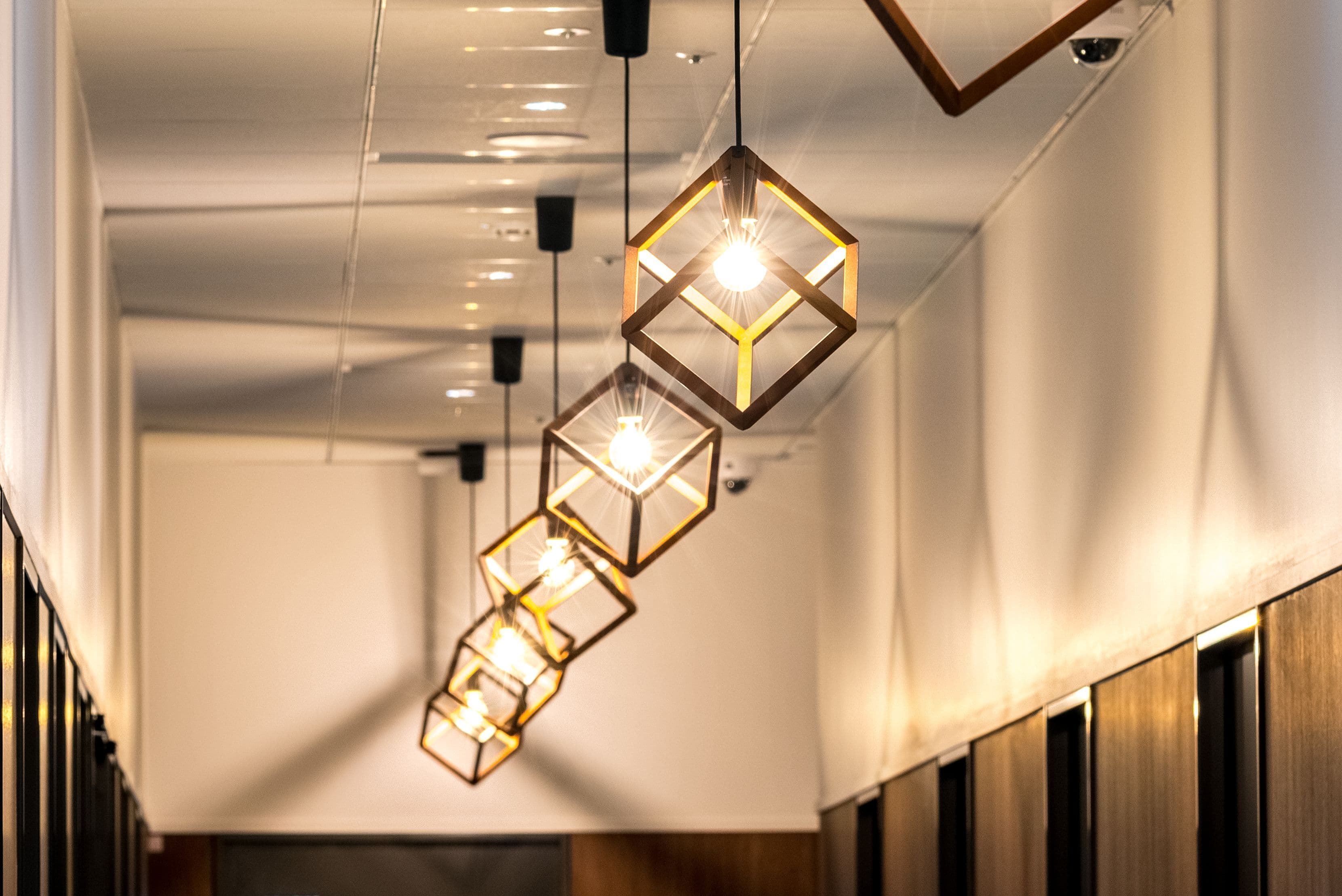 EO中野_廊下ライト