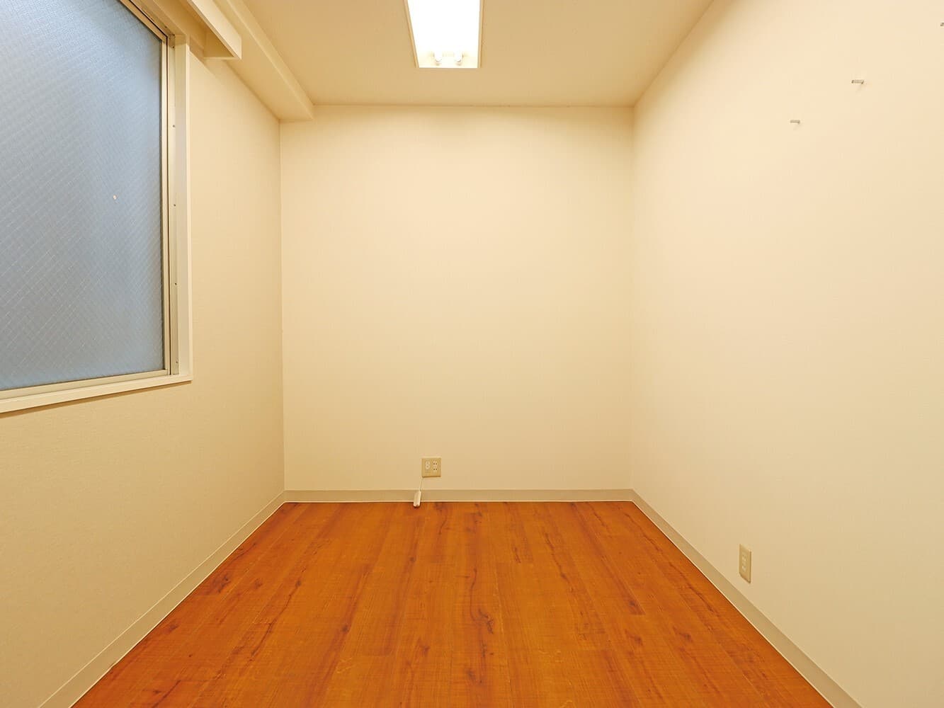 専有部_個室。法人登記が可能です。