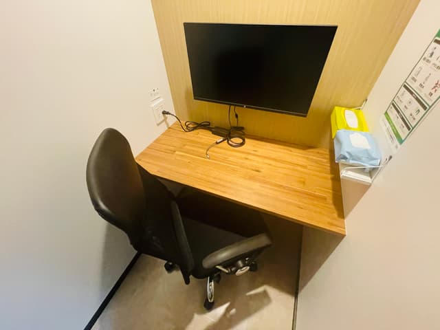 専有部_個室。(1名用)施錠可能な家具付きのお部屋です。