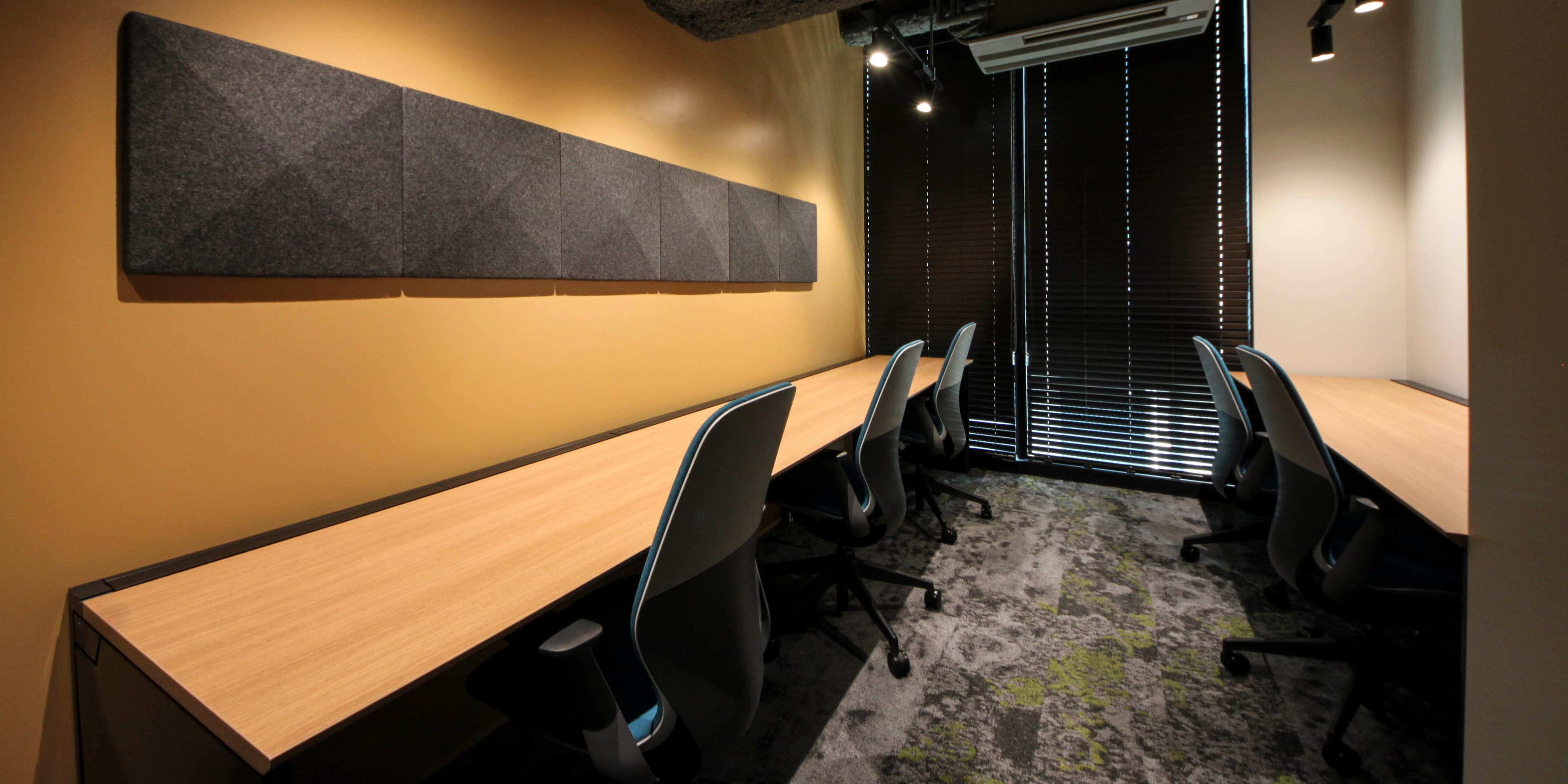 専有部_個室。インターネット設備が整っています。