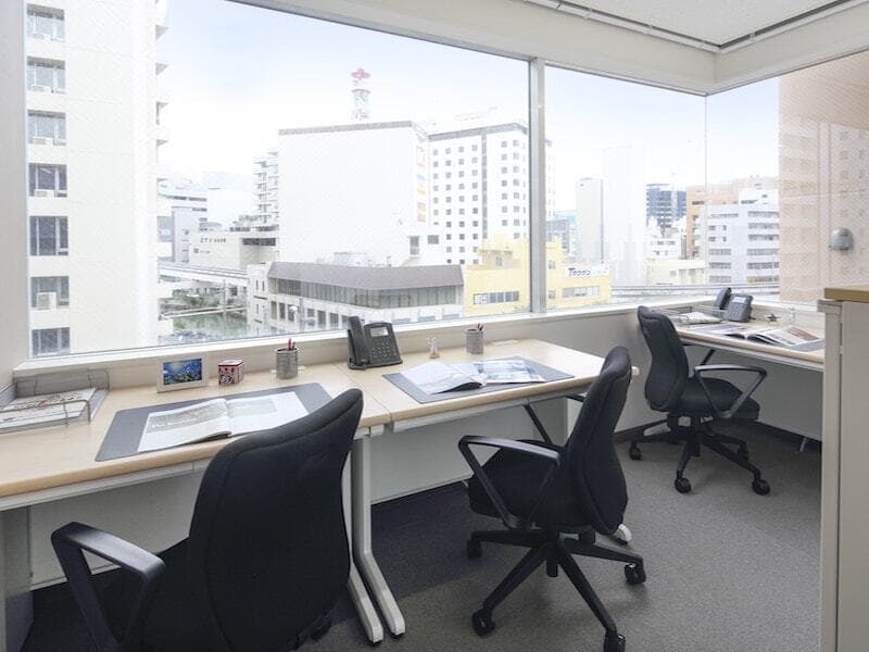 個室_オフィスからの景色もこちらのオフィスの魅力となっています。