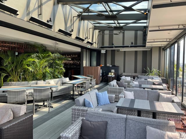 中洲川端店フリースペースは、全店の中でも最上級の居心地の良さ