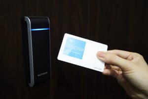 カードキー_カードキーにより、セキュリティも安心。