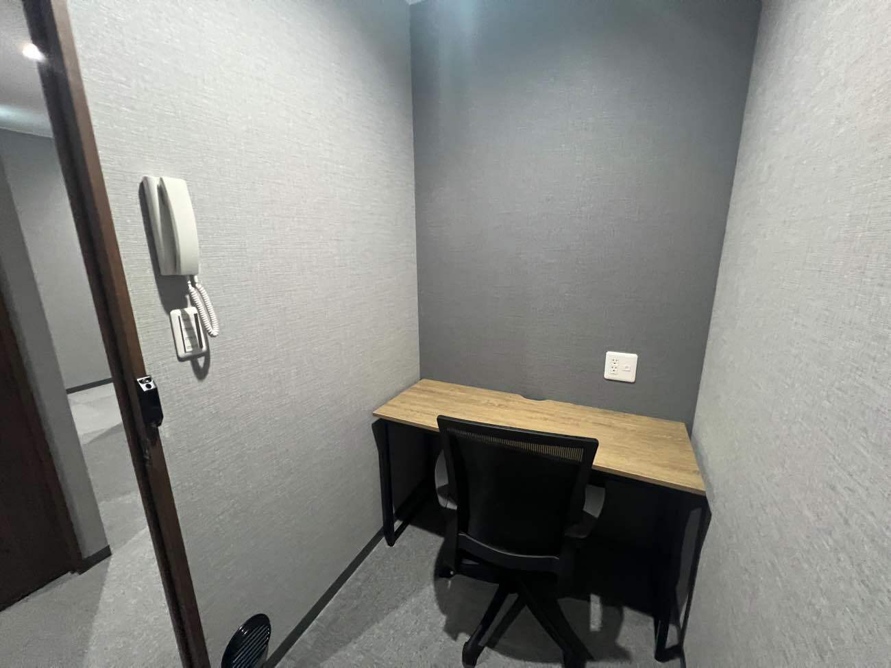 専有部_個室。追加料金なしで登記可能です。