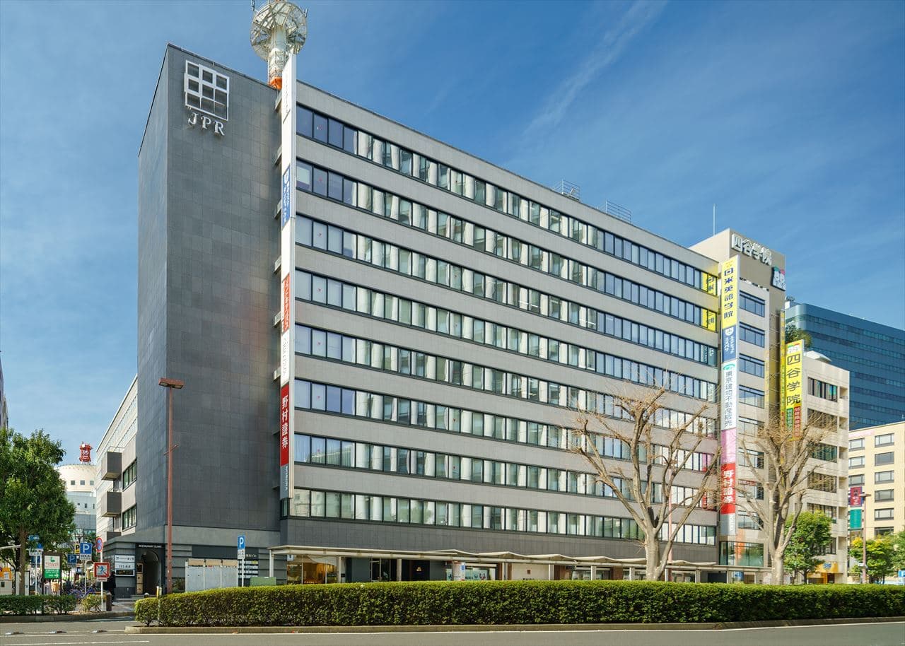 EO横浜_南東面外観_R