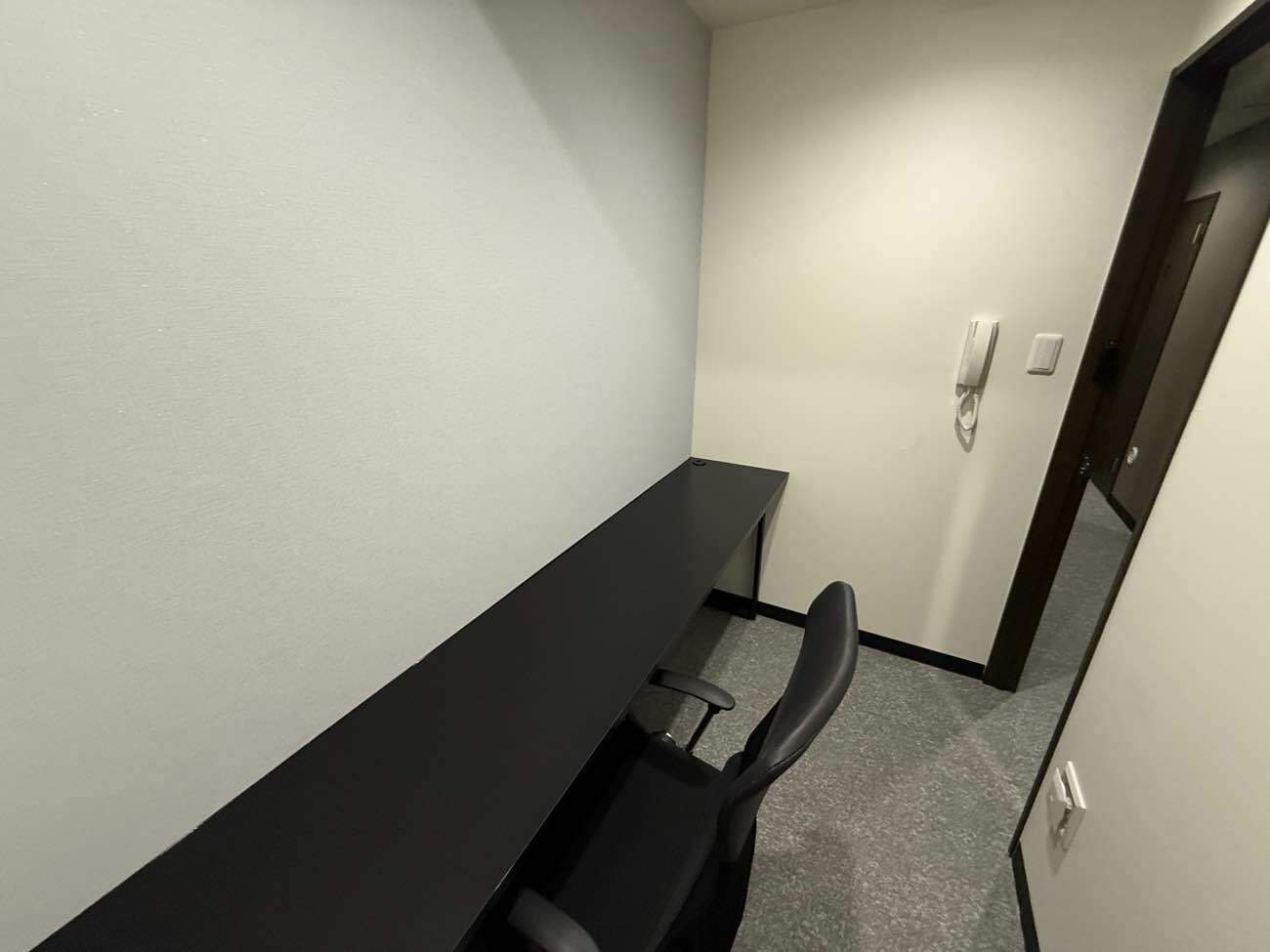 専有部_個室。インターネット環境を完備しています。