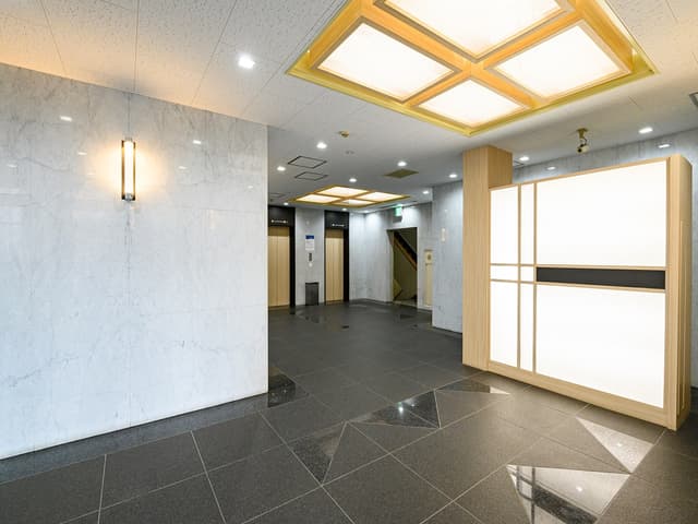 外観_甲南アセット千葉中央ビルのエントランスです。エレベーターで9階にお越しください。