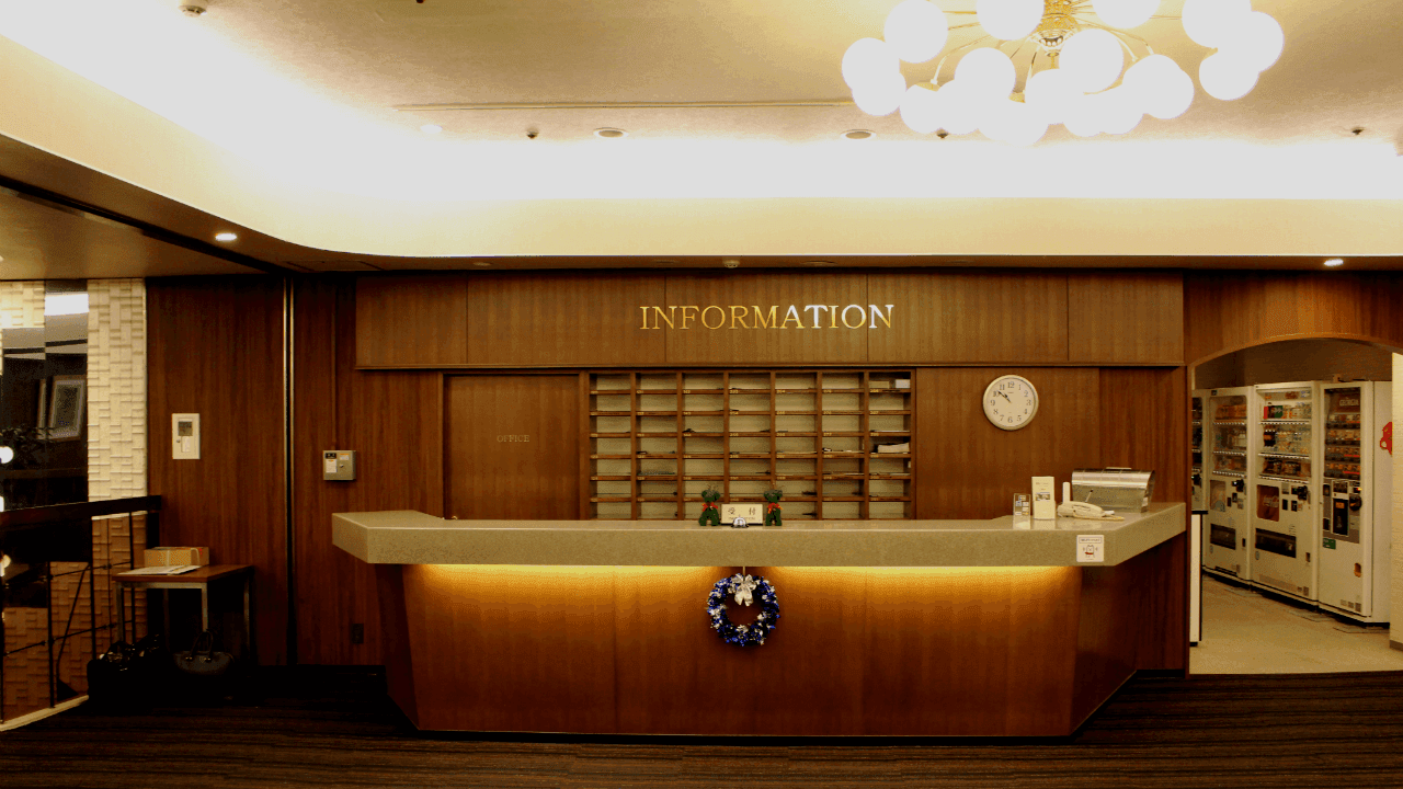 フロントコンシェルジュ_常駐のフロントスタッフによる手厚いサポートを受けられます