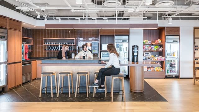 キッチンスぺース_ほっと一息つきたい時に最適です©WeWork