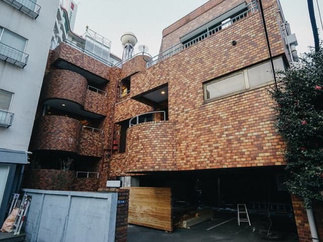 外観_オフィス外観です。東京ミッドタウンからほど近いオフィスをリノベーションしています。