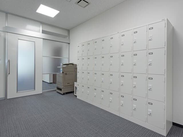 設備_ロッカー。ロッカー利用(有料)も可能で、荷物の管理も可能となっています。