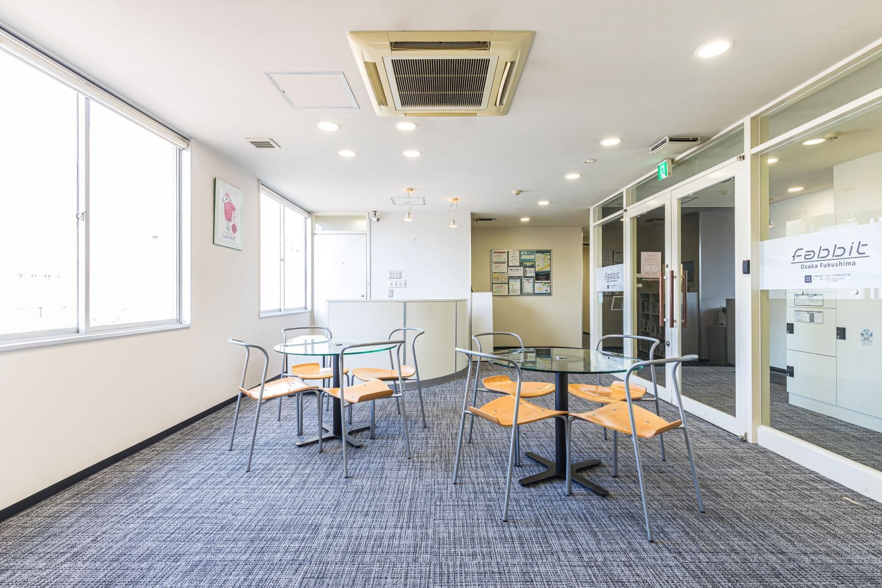 受付前スペース2