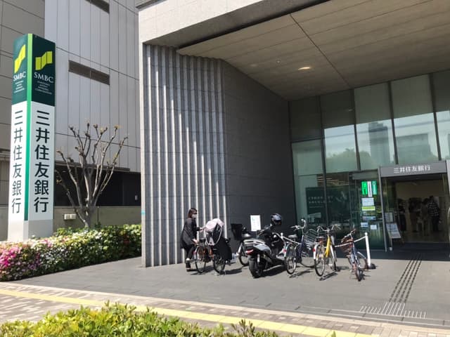 近隣の金融機関_三井住友銀行 新大阪支店 (徒歩7分)