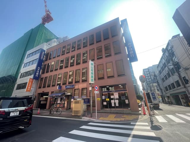 近隣の銀行_みずほ銀行 横山町支店 (徒歩3分)