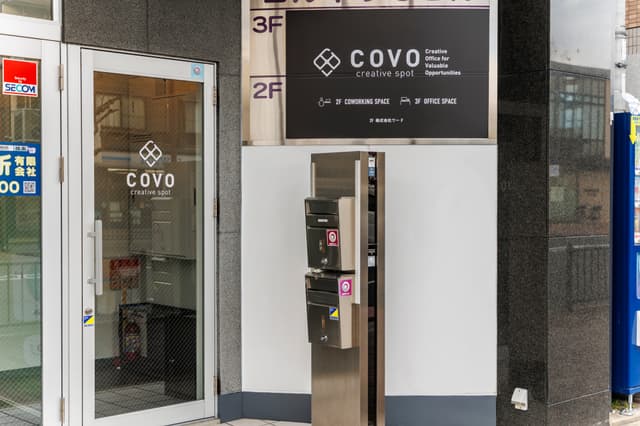 外観_エントランス。建物の入り口です。