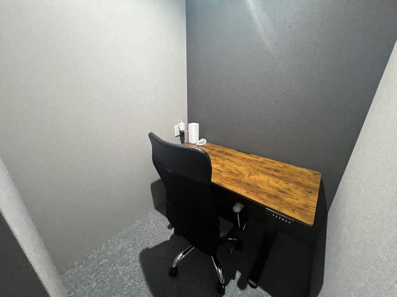 専有部_個室。インターネット環境を完備しています。