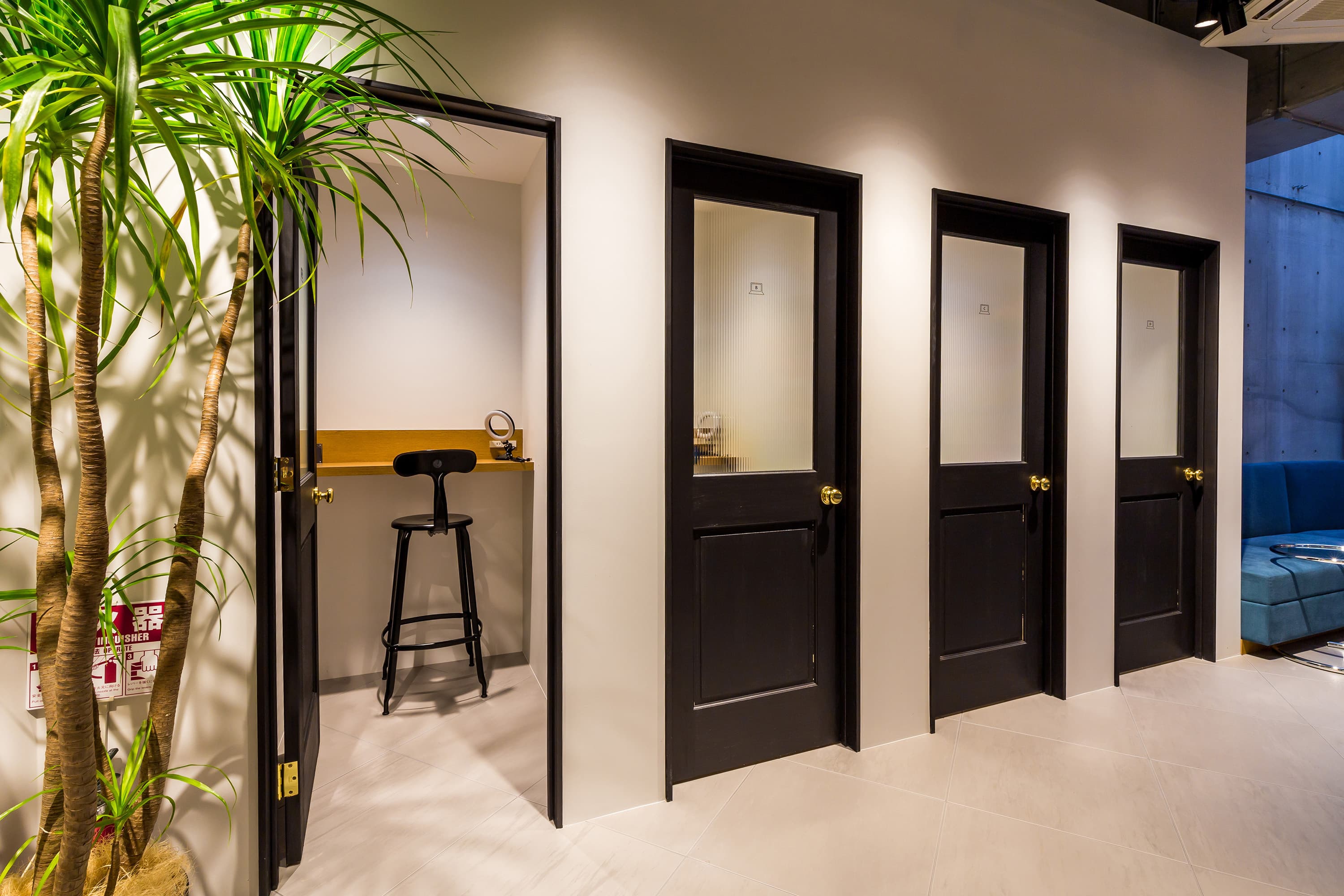 B1F_ResidentialLounge_IMG_2320_mini