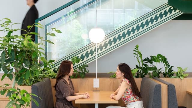共有スペース_個人で作業ができるスペースも完備しています©WeWork