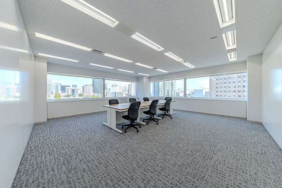 専有部_個室。家具付き、インターネット環境を完備しています。