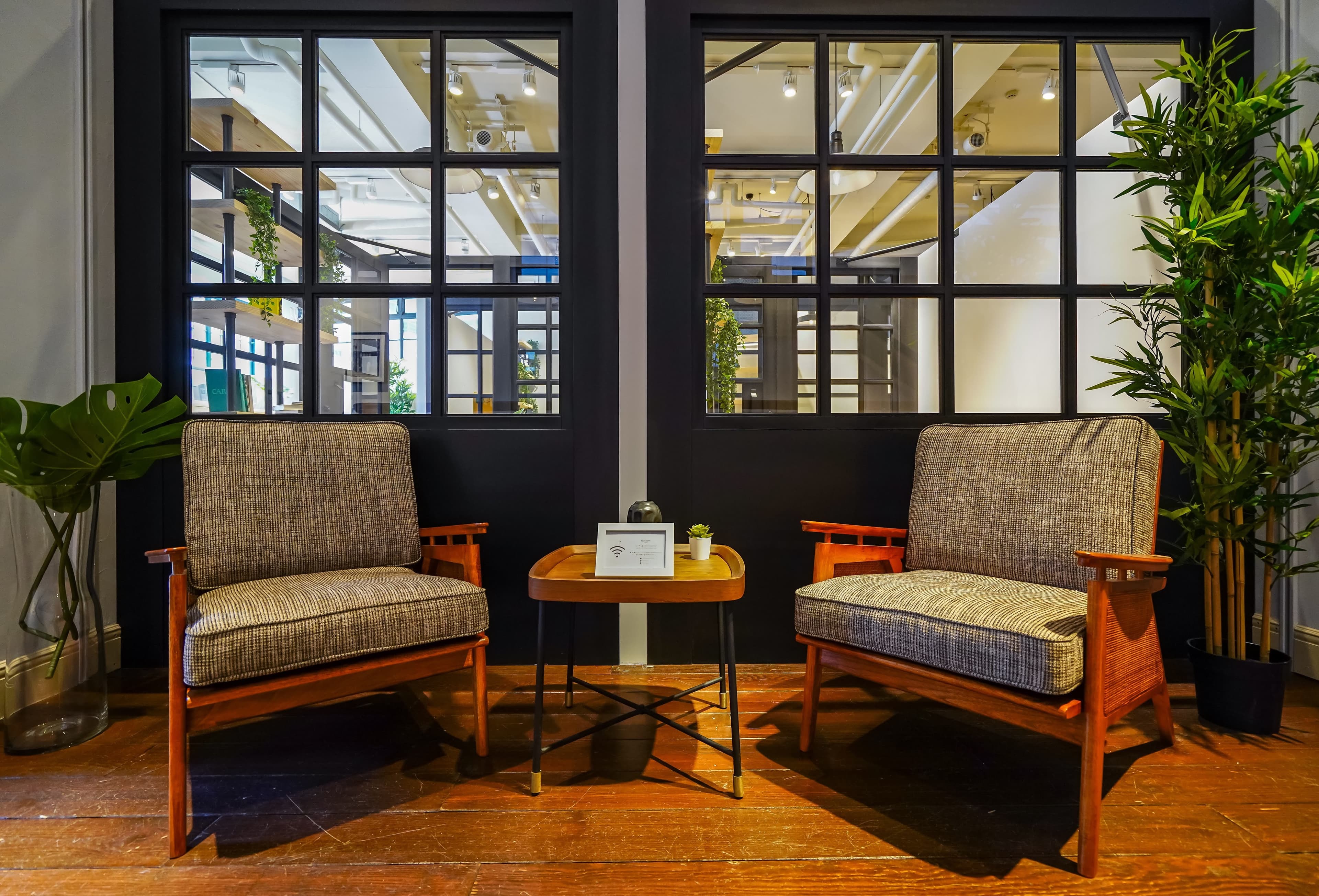 フリースペース_ゆったりとくつろげるソファーも用意されています