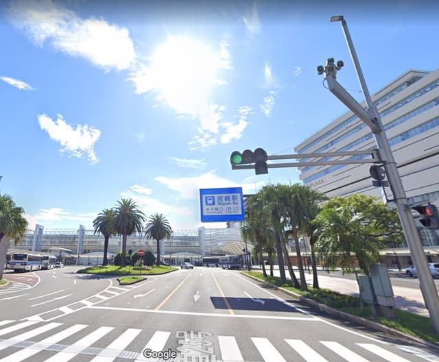 宮崎駅まで徒歩10分