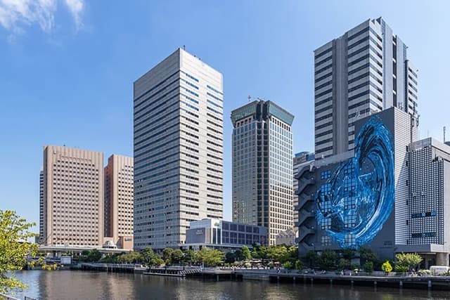 外観_東京モノレール 天王洲アイル駅より徒歩30秒に位置しています。